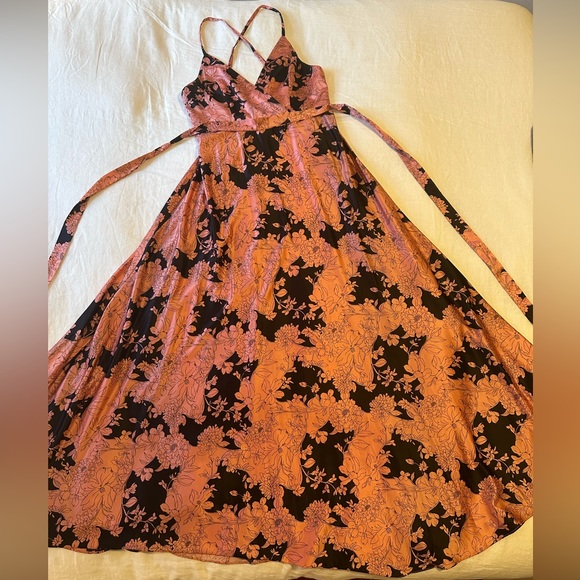 Lulu’s Tea Gardens Rusty Rose Floral Print Satin Maxi Dress - Picture 1 of 16